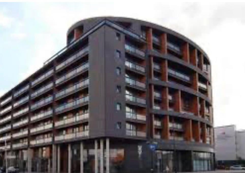 O2 Excel City Airport Apartment London Exterior photo