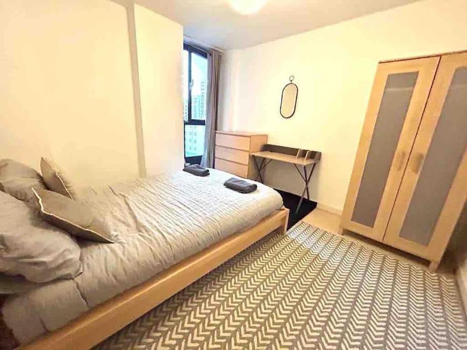 O2 Excel City Airport Apartment London Exterior photo